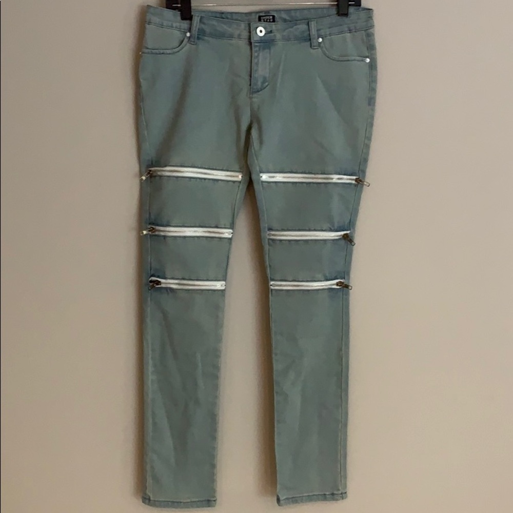 NWT Under Star Jeans